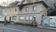 Espectacular incendio en la avenida de Arteixo