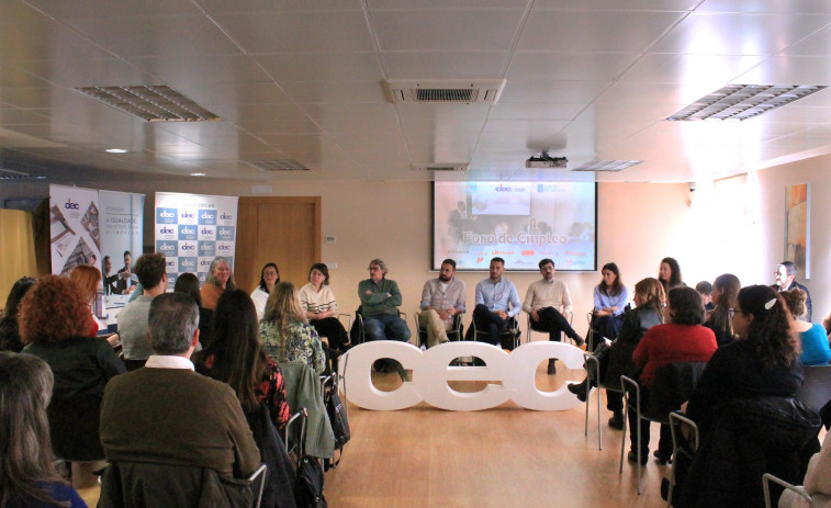 El I Foro de Empleo de Empresarios tiende puentes entre participantes y empresas