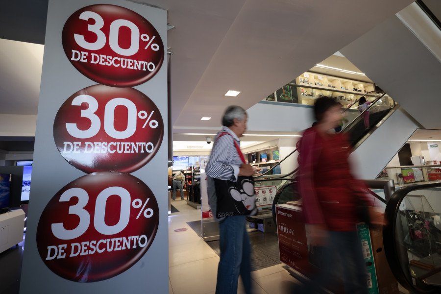 Múltiples sectores de la economía se unen a la fiebre del 'Black Friday' con grandes descuentos