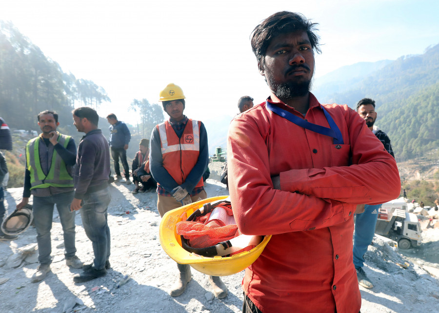 Nuevos percances en el rescate de 41 obreros atrapados en un túnel en la India tras 14 días