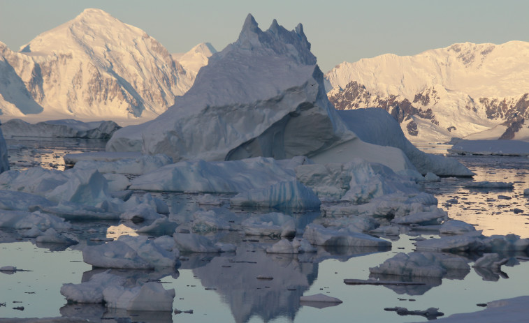 El año 2023 bate récords de temperaturas: concentración de CO2 y deshielo en la Antártida