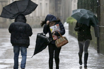 Lluvia y viento en Galicia (2)