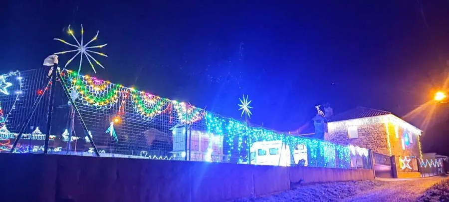 Adragonte, en Paderne, también destaca por sus luces de Navidad