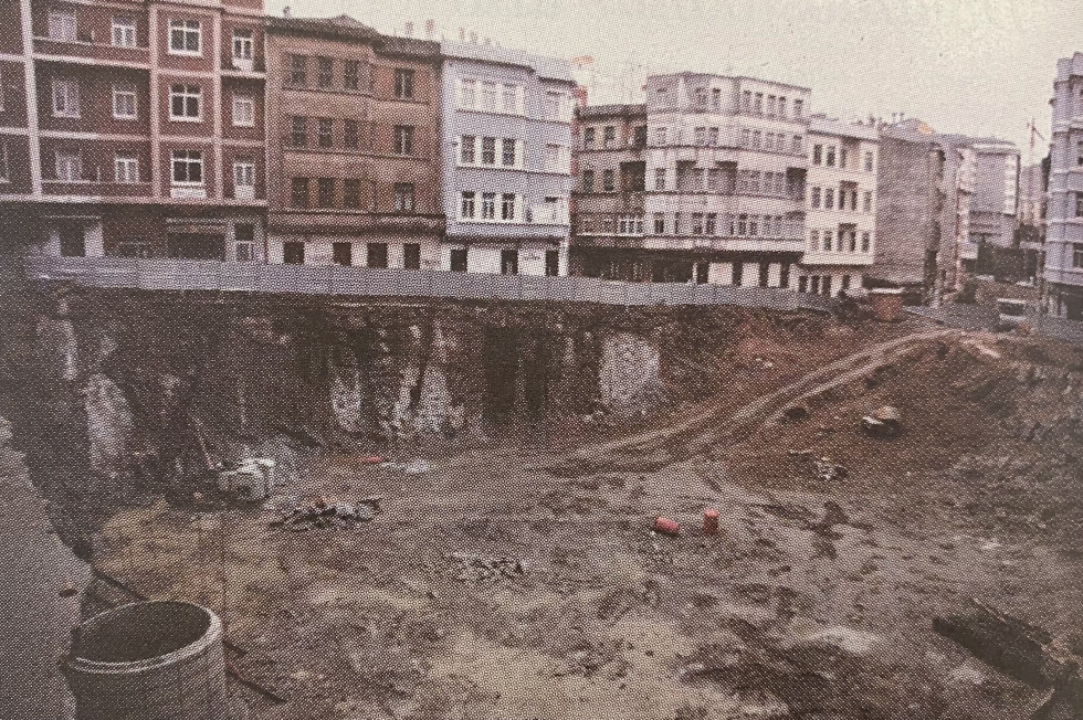 Construcción del parking de la calle Monforte 1998