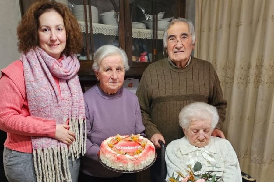 Martina, la abuela de Paderne, cumple 102 años