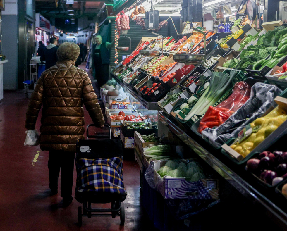 Precios 2024 pensiones imv smi cotizaciones salarios iva alimentos energís trsnsporte correo telecomunicaciones