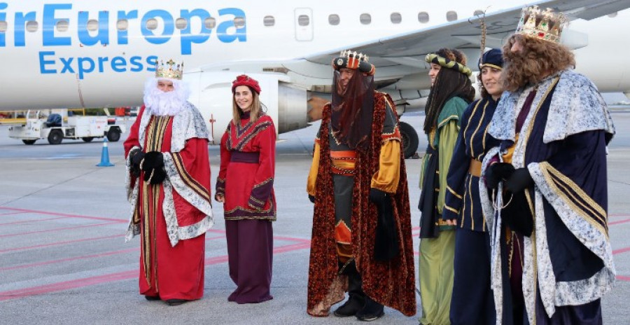 Los Reyes Magos llegan este miércoles al aeropuerto de A Coruña