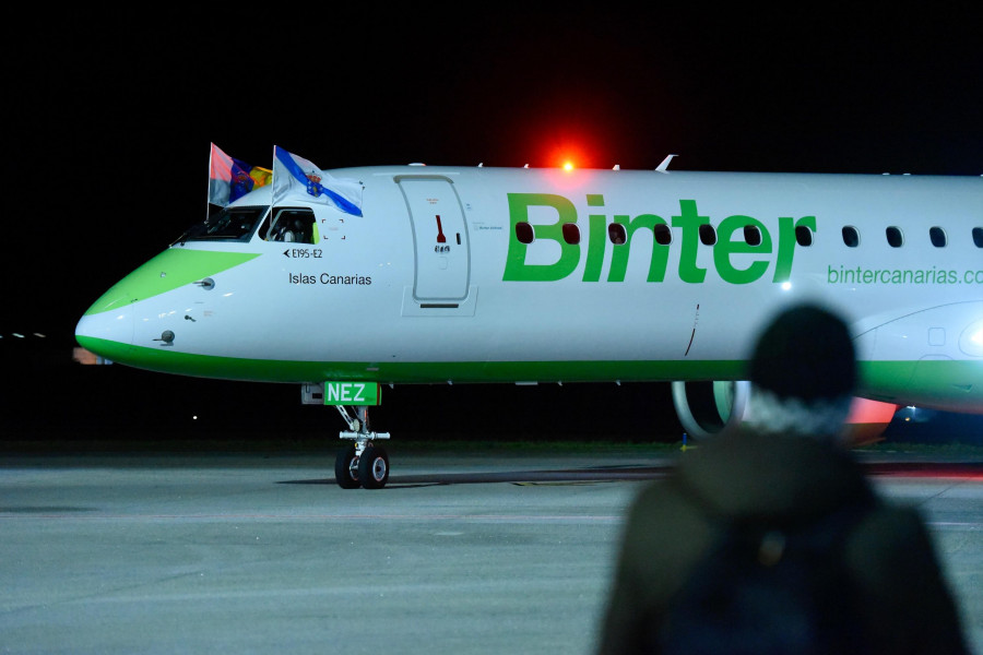 Binter lanza una promoción para volar entre A Coruña y Canarias a partir de marzo