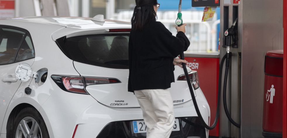 Los carburantes empiezan 2024 con sus primeras subidas en tres meses