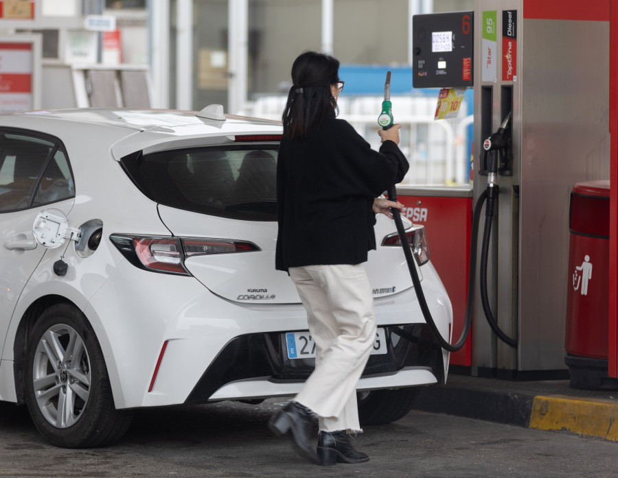 Los carburantes empiezan 2024 con sus primeras subidas en tres meses