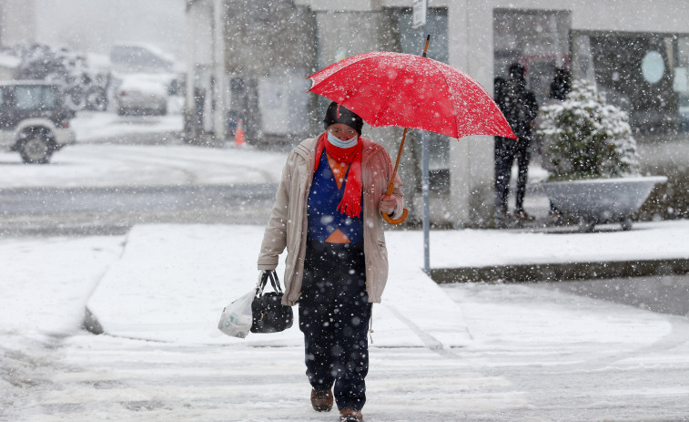 Galicia registra las primeras nevadas del invierno en la montaña de Ourense y Lugo