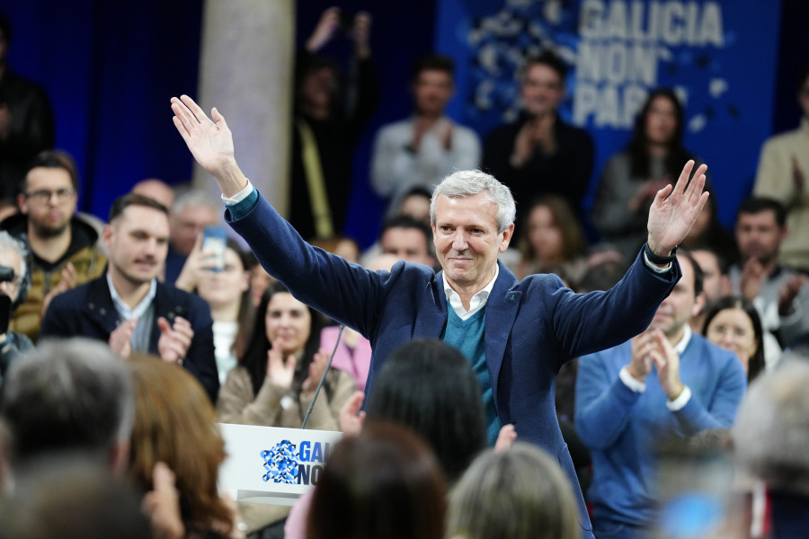 Rueda exige a los suyos máximo esfuerzo para que Galicia no sea "un trofeo" de Sánchez