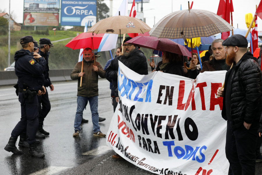 El sector de la limpieza corta Alfonso Molina para exigir un "convenio digno"