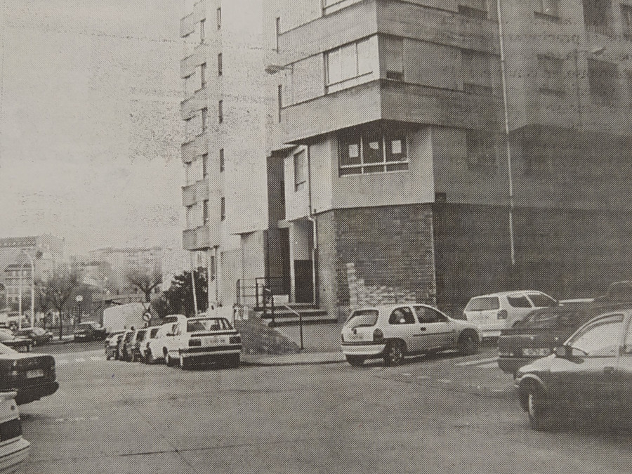 Hace 25 años | Malestar por los drogadictos en Os Mallos y muerte de un niño de siete años en A Coruña