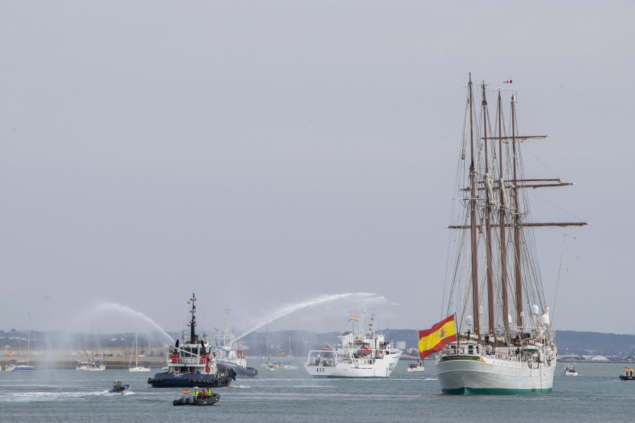 El ‘Juan Sebastián Elcano’ zarpa desde Cádiz e inicia su 96 crucero de instrucción