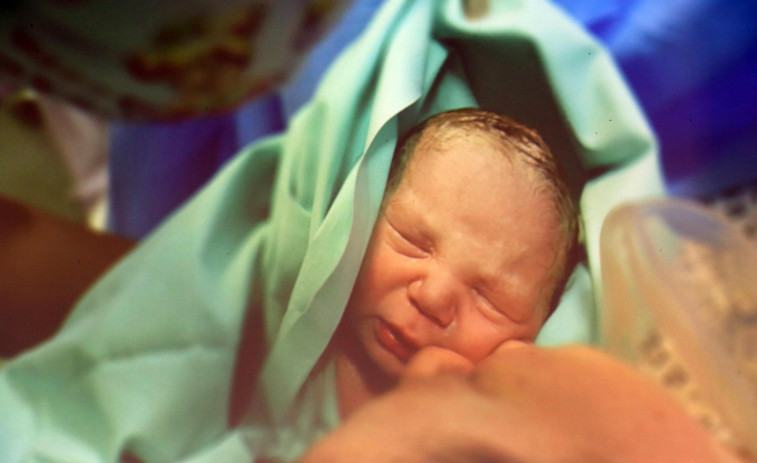 Nace un bebé en España tras recibir su madre un trasplante de útero
