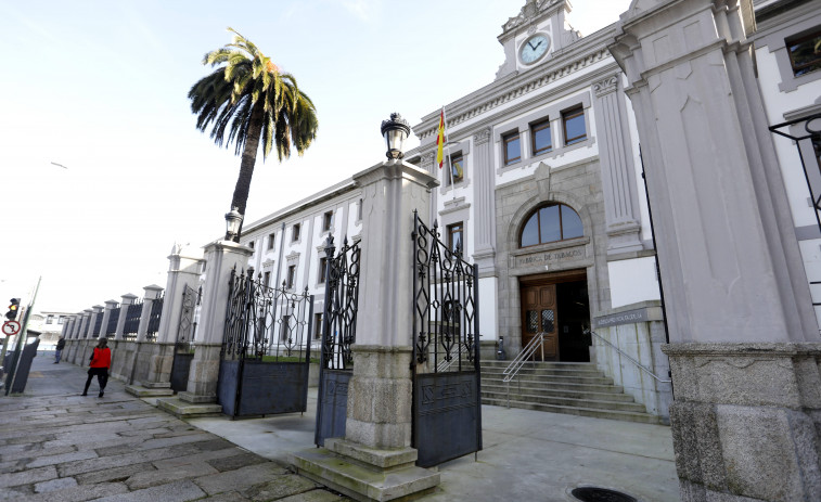 Suspenden una condena contra la libertad sexual a un hombre juzgado en A Coruña tras aceptar un curso de reeducación