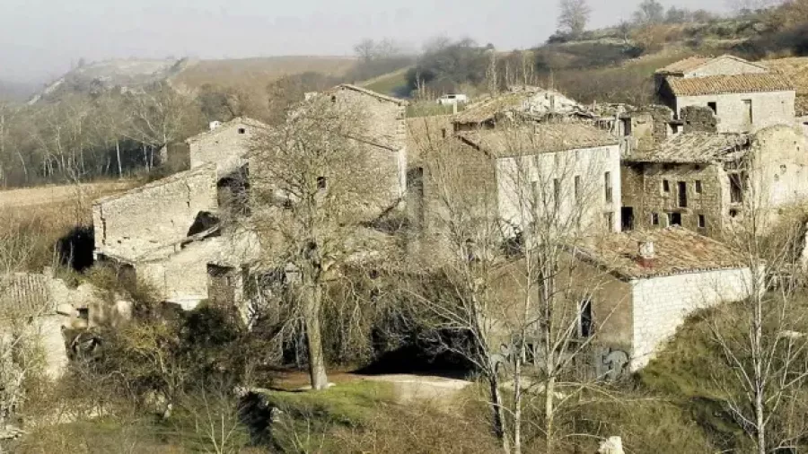 Una pareja holandesa compra un pueblo abandonado de Burgos para un proyecto de ecoaldea