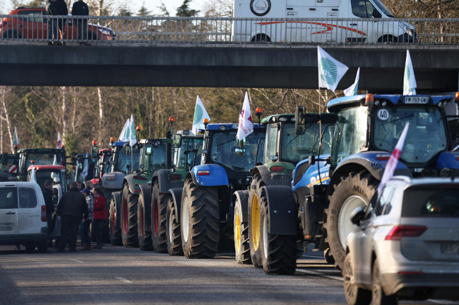 La protesta agrícola decae en Francia, pese a los cuarenta bloqueos del día