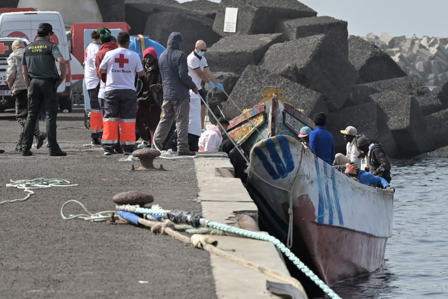 Continúa la llegada masiva de migrantes a las Canarias en un fin de semana con al menos cinco fallecidos