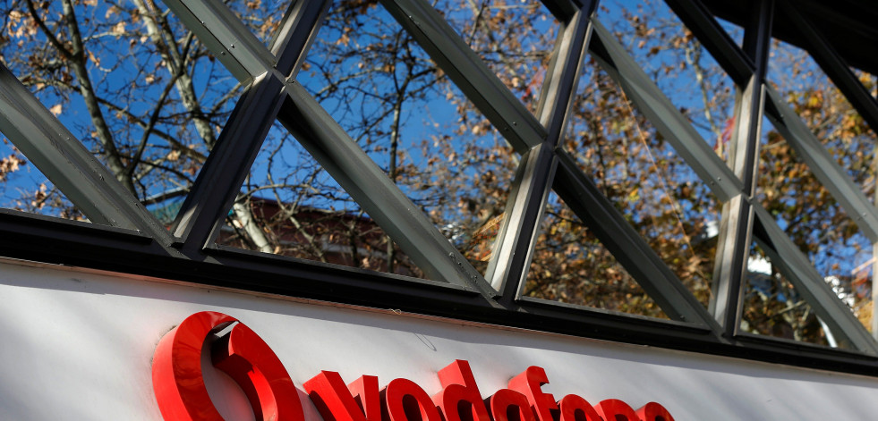 Bruselas no ve problemas en la compra de Vodafone España por parte de la gestora británica Zegona