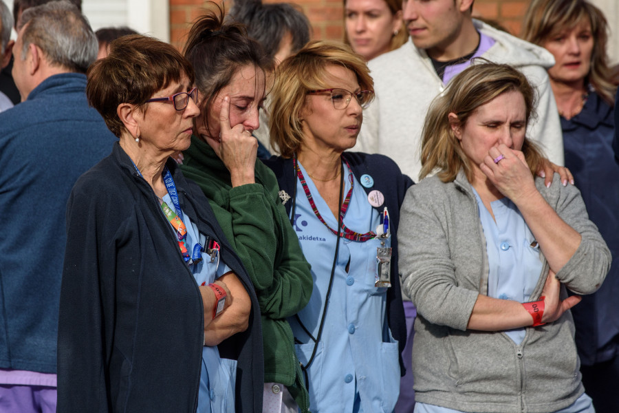 Los compañeros del Hospital de Cruces recuerdan a la mujer asesinada en Castro Urdiales