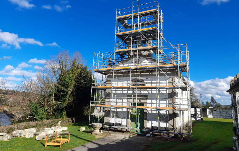 Orto reconstruye el campanario de la iglesia que partió un rayo en 2022