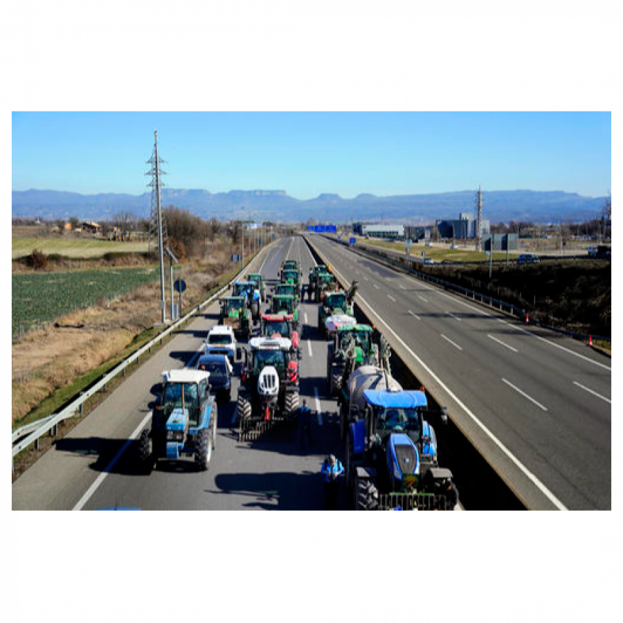 Cortes de tráfico este martes en los accesos a A Coruña por la tractorada del sector del campo