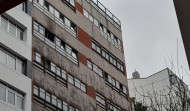 Un incendio doméstico en una céntrica calle de A Coruña se salda con una mujer quemada