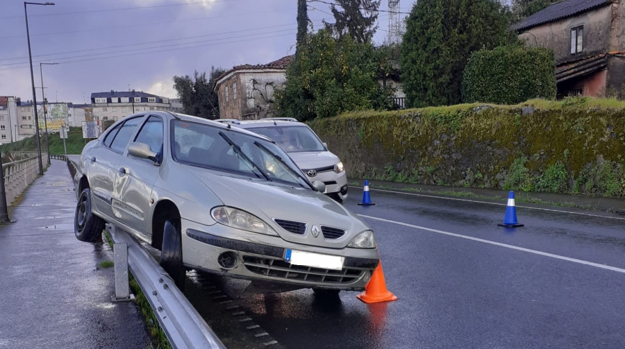 Dos accidentes dejan varios heridos leves en Arteixo y Cambre