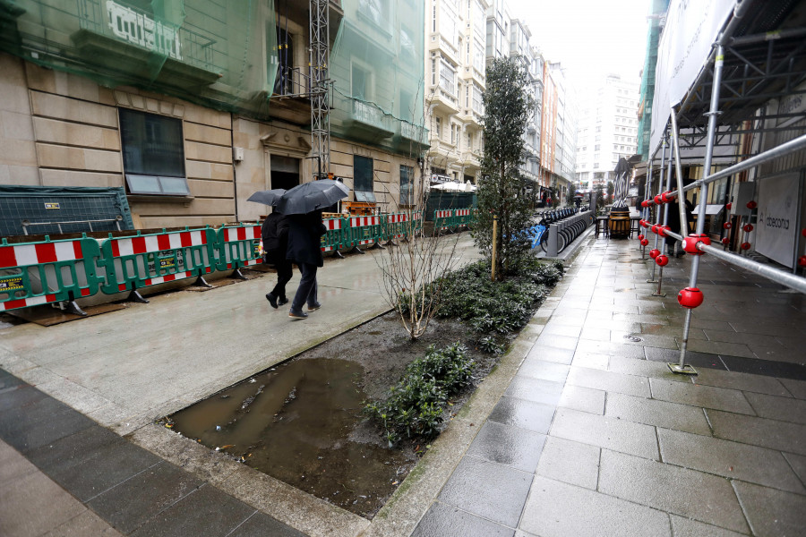 Alertan de pérdidas económicas por la peatonalización de Emilia Pardo Bazán