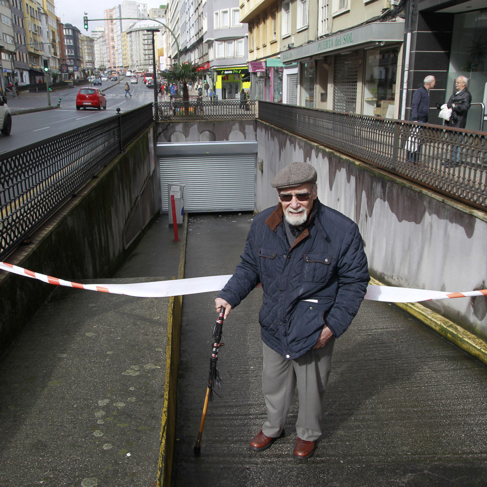 Reabre el parking de Os Mallos, en A Coruña, tras el incendio de hace un año