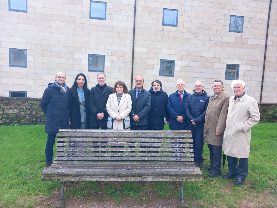 El Ayuntamiento de Santiago homenajea al economista Manuel Colmeiro y Penido con una placa en el Parque das Ciencias