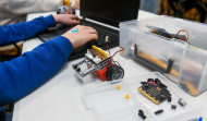 Reportaje | Lecciones de robótica para jóvenes ingenieros en A Coruña