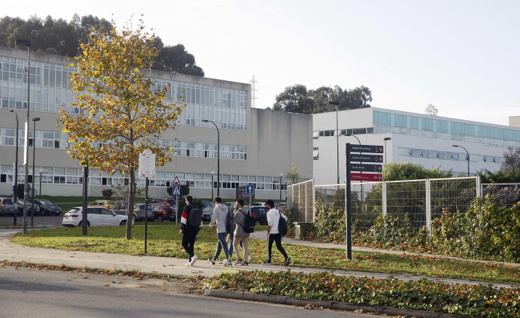 Un total de 27 estudiantes de máster de la Universidad de A Coruña reciben la ayuda de la Xunta para desempleados