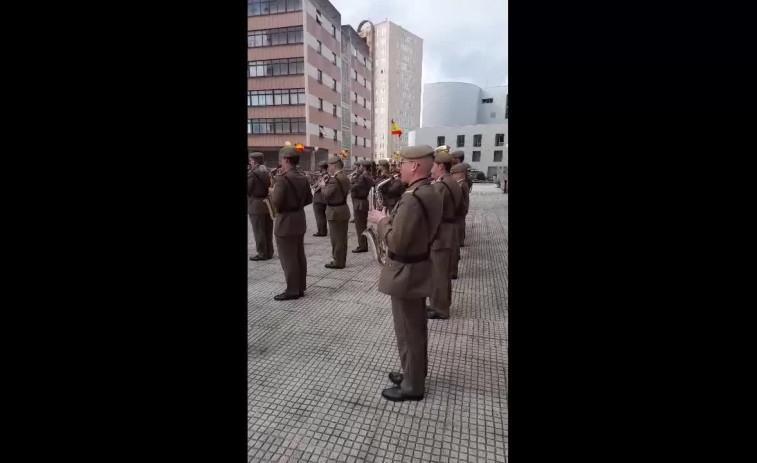 El viento agita la toma de posesión del nuevo general jefe de la Guardia Civil en Galicia