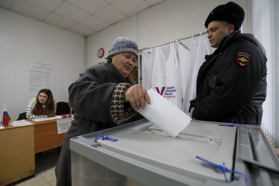 Rusia aparenta normalidad en la segunda jornada de las elecciones