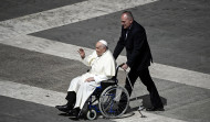 El papa arrastra sus problemas respiratorios, pero mantiene todos los actos y audiencias