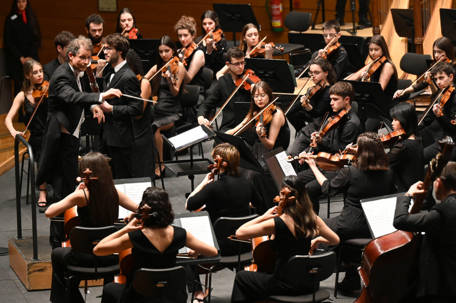 La Orquesta Sinfónica de Galicia presenta la nueva temporada 2024-25, que incluirá una gira por España