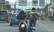 La Policía Local sancionará al motorista y al ciclista con comportamiento temerario en Alfonso Molina