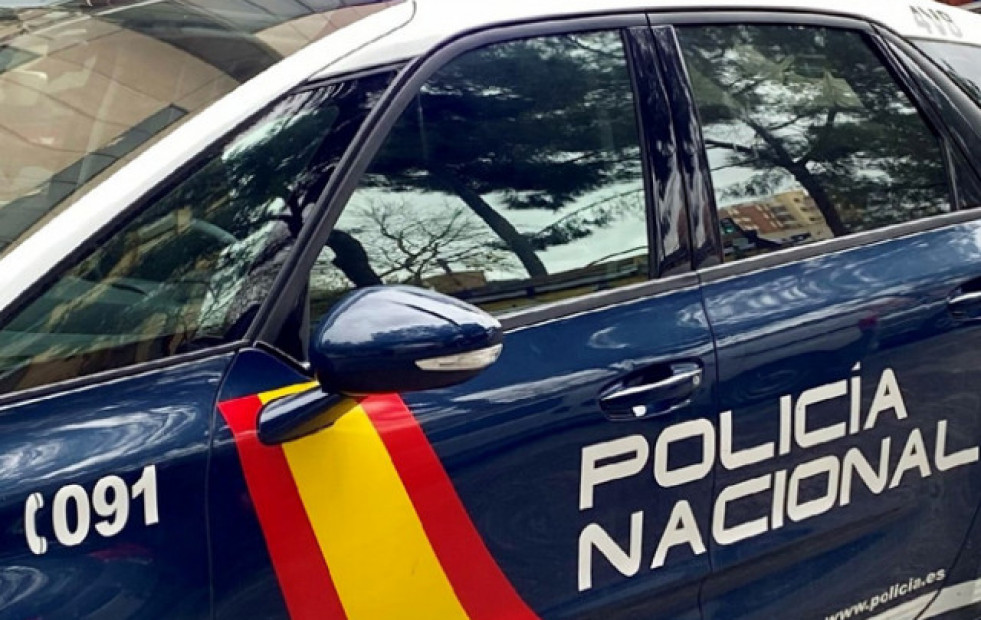 Un agente de Policía Nacional fuera de servicio salva la vida a un bebé de 13 meses que se había atragantado