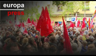 El Comité Federal del PSOE interrumpe el acto para salir a la calle con los militantes