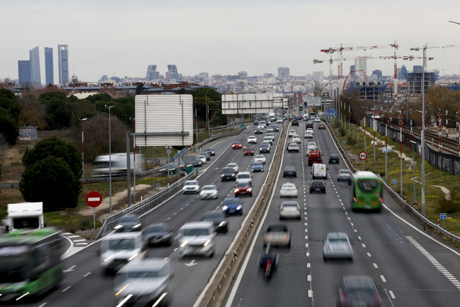 Carriles adicionales y límites a camiones en un puente de mayo con 8,4 millones de viajes