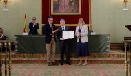 El rector de la Universidad, Ricardo Cao, recoge el Premio Nacional de Estadística