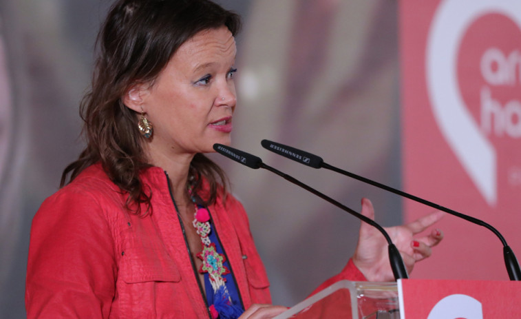 El PSOE recupera a la exministra Leire Pajín para la lista de las elecciones europeas