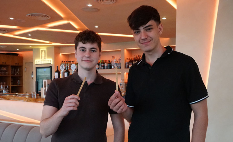 Dos jóvenes malagueños crean unas cucharillas de café comestibles