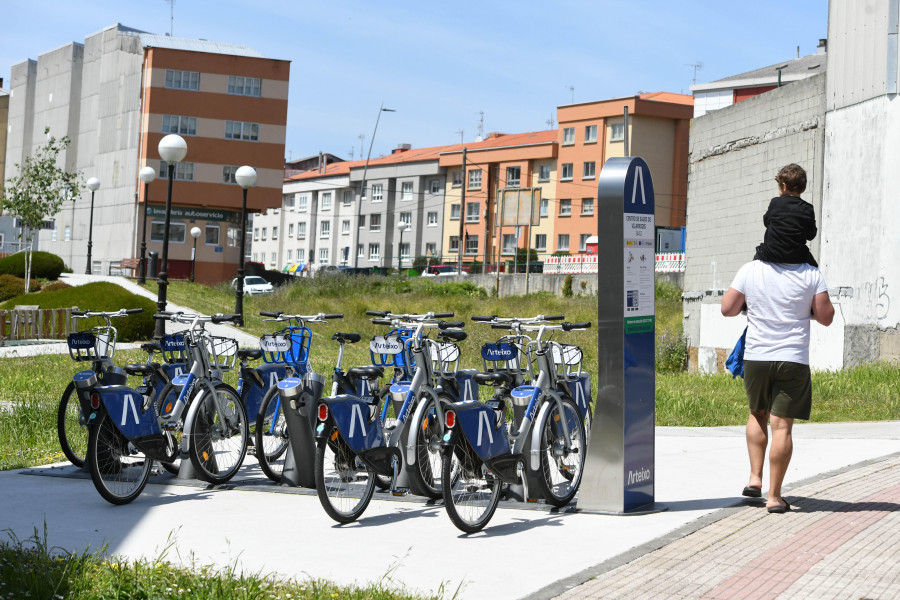 Arteixo instalará tres nuevos puntos de alquiler de bicis debido al éxito del servicio