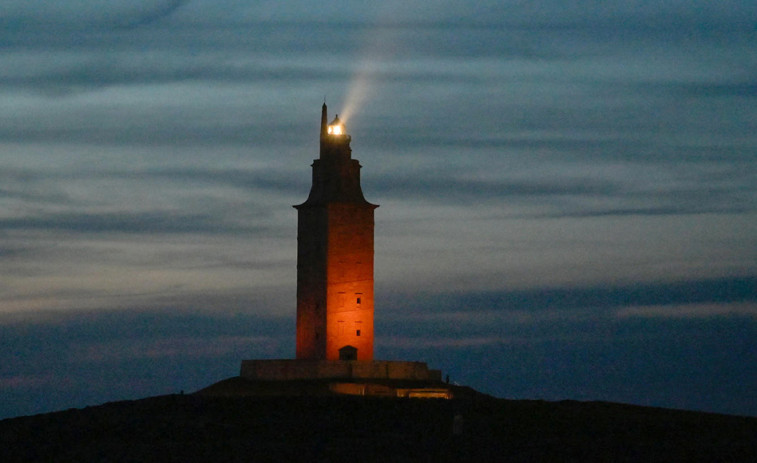 La Torre de Hércules permanecerá cerrada este sábado