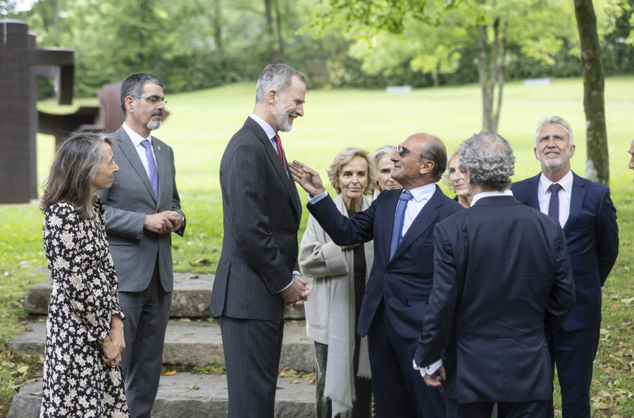 Felipe VI y Juan Carlos I, encuentro inesperado en el aeropuerto