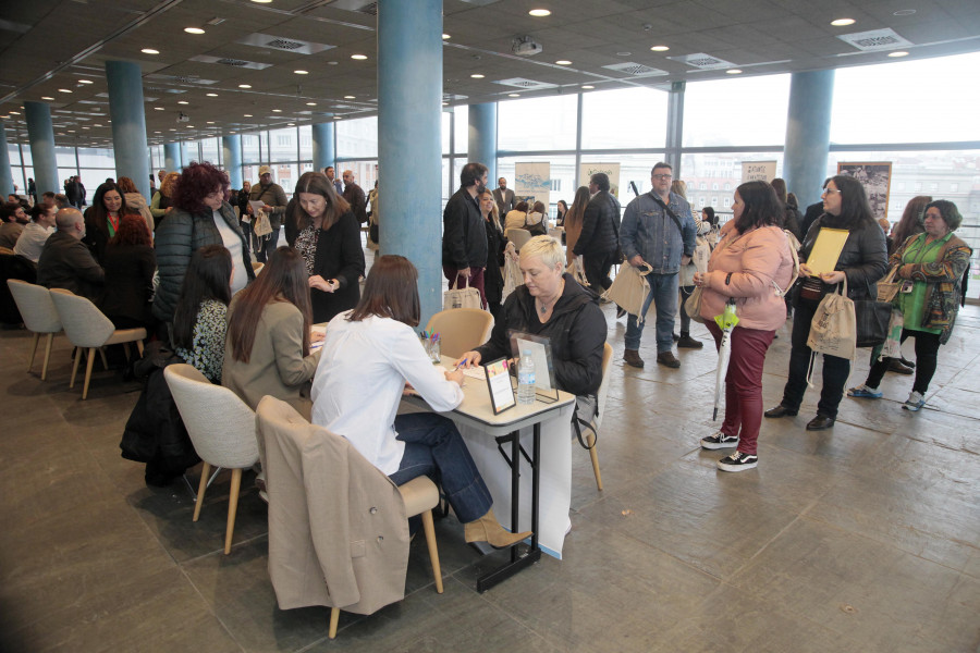 A Coruña acogió la feria de la esperanza para los que buscan empleo a partir de los 45